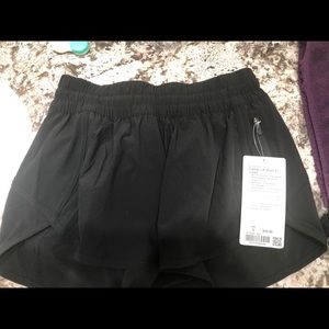 Lululemon tracker V shorts